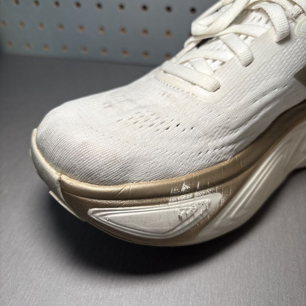 New Balance Fresh Foam X More v5 Womens Sz 8 White Sea Salt Gold Shoes Sneakers - Picture 8 of 16